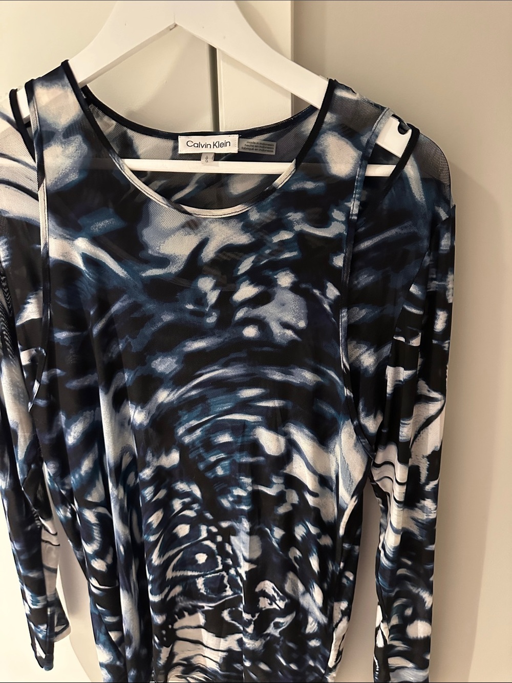 Calvin Klein Black White and Navy Blue Abstract Long Sleeve Top